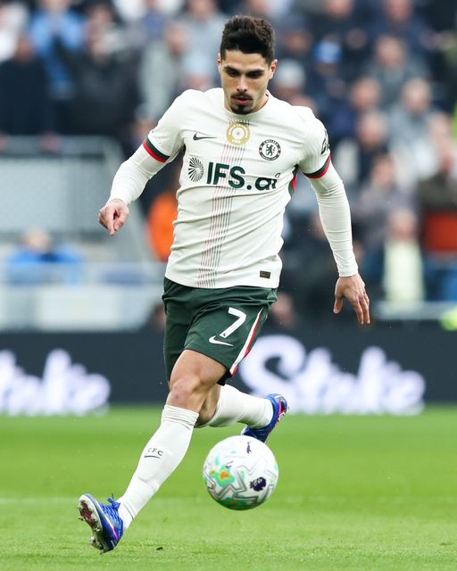 Pedro Neto of Chelsea with ball at his feet during the Premier League match Everton vs Chelsea at Hill Dickinson Stadium, Liverpool, United Kingdom on 21 March 2026

(Photo by Jorge Horsted/News Images)
