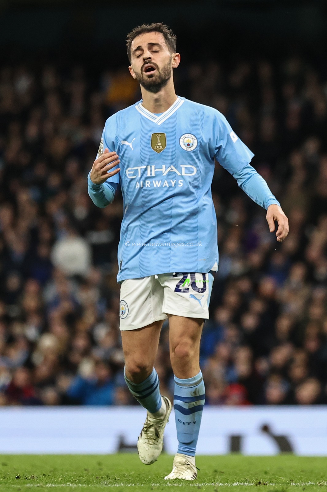 Bernardo Silva of Manchester City reacts after missing a header on goal during the Premier League match Manchester City vs Brentford at Etihad Stadium, Manchester, United Kingdom, 20th February 2024

(Photo by Mark Cosgrove/News Images)