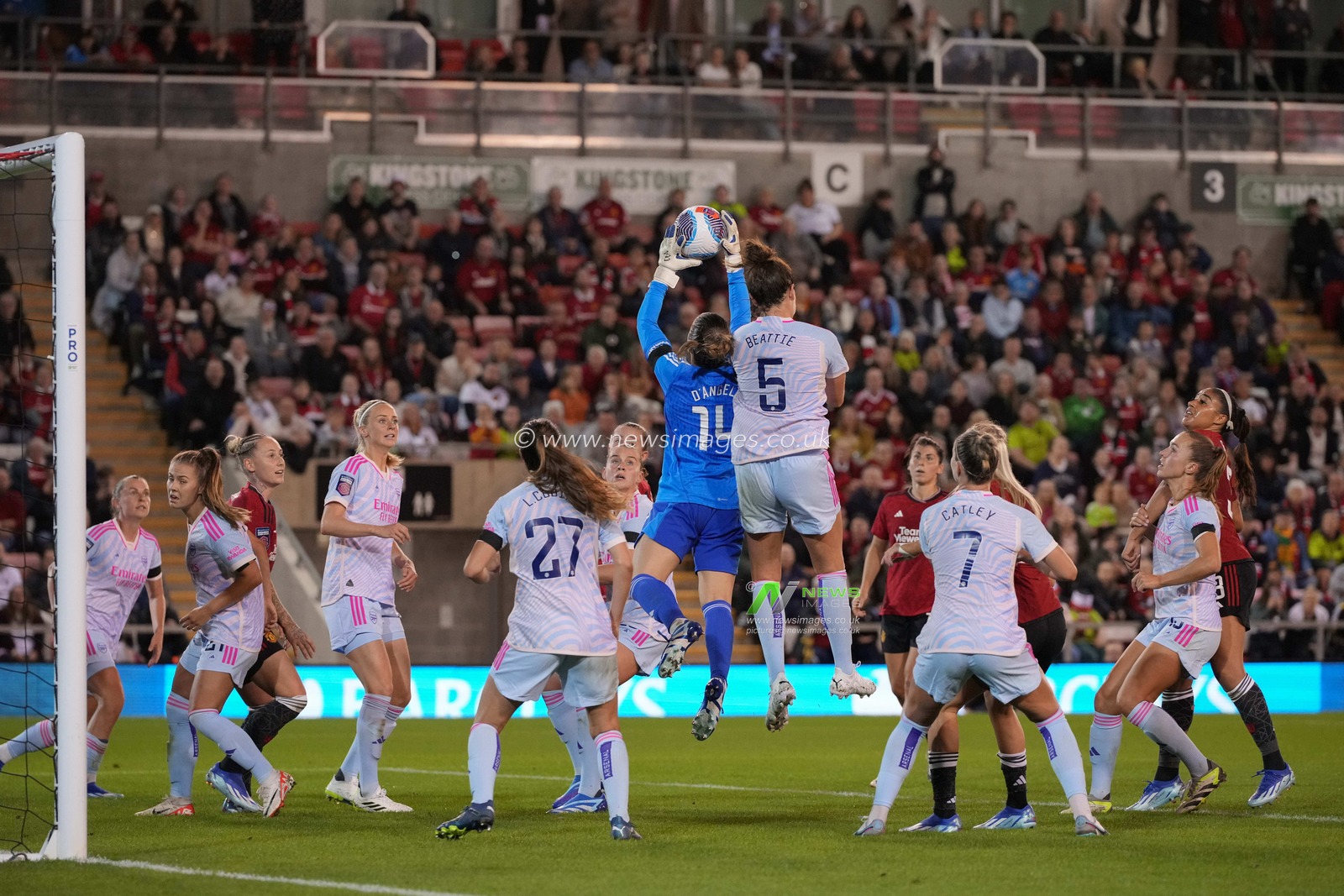 Sabrina D'Angelo #14 of Arsenal Women catches a ball during the The FA Women's Super League match Manchester United Women vs Arsenal Women at Leigh Sports Village, Leigh, United Kingdom, 6th October 2023

(Photo by Steve Flynn/News Images)