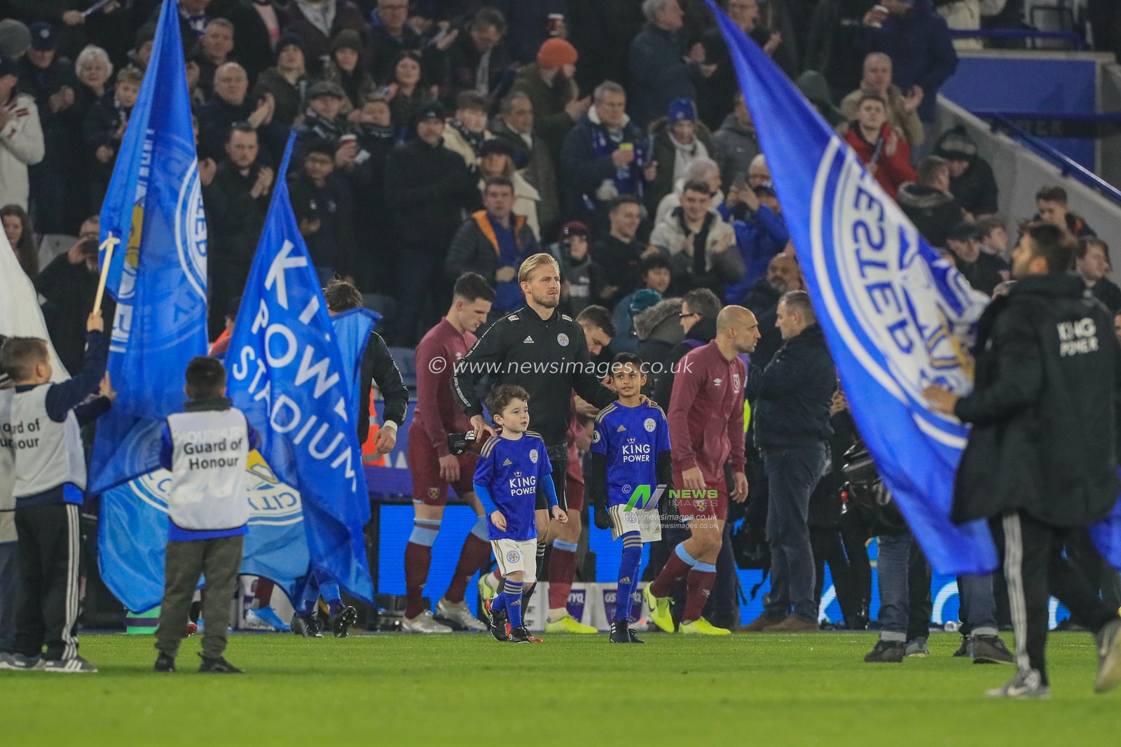 22nd January 2020, King Power Stadium, Leicester, England; Premier League, Leicester City v West Ham United : Kasper Schmeichel (1) of Leicester City walks his team mates out