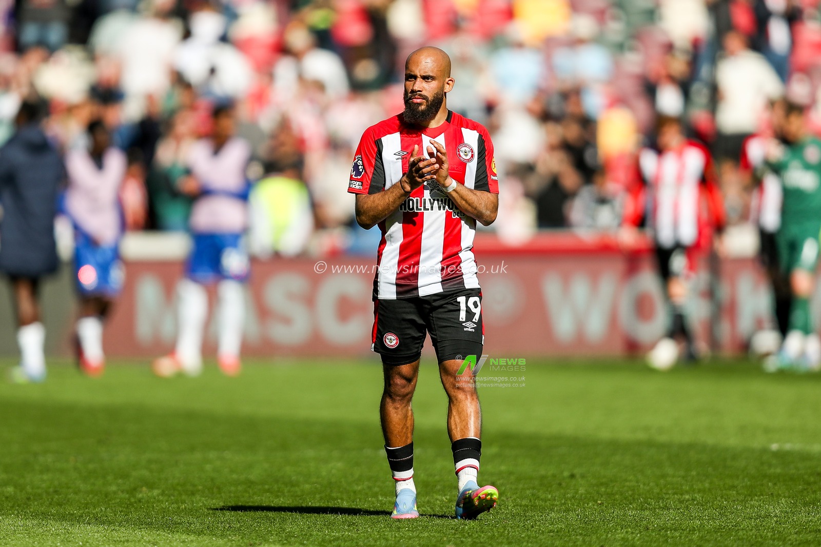 Bryan Mbeumo of Brentford acknowledges the fans after the teams draw following the Premier League match Brentford vs Chelsea at The Gtech Community Stadium, London, United Kingdom, 6th April 2025

(Photo by Izzy Poles/News Images)