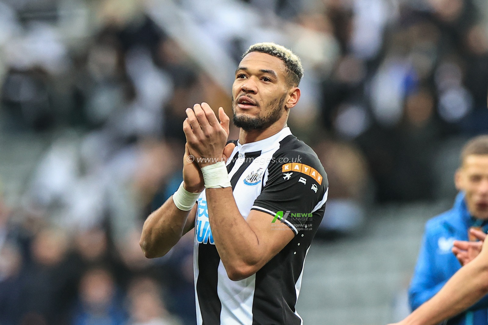 Joelinton #7 of Newcastle United celebrates Newcastles 2-1 win