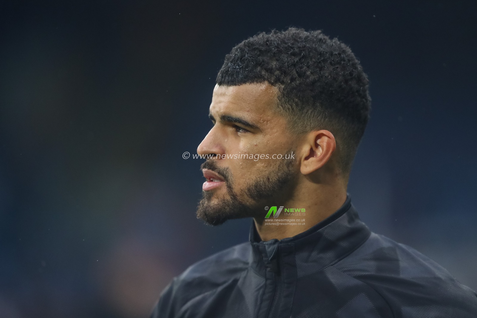 Dominic Solanke #9 of Bournemouth during the pre-game warm up ahead of the Premier League match Leeds United vs Bournemouth at Elland Road, Leeds, United Kingdom, 5th November 2022

(Photo by Gareth Evans/News Images)