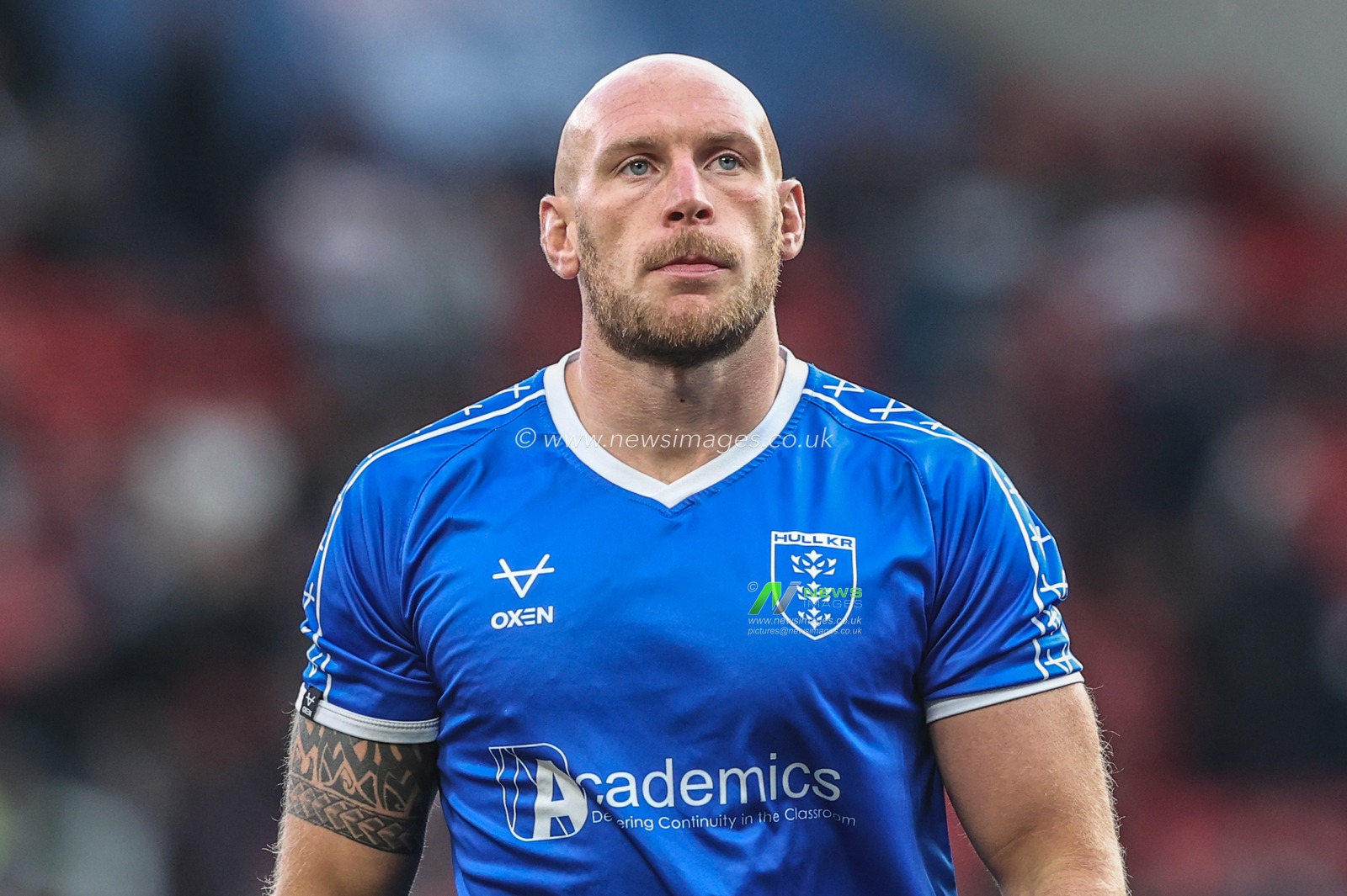 Dean Hadley of Hull KR in the pre-game warm up during the 2025 Betfred Super League Grand Final Hull KR v Wigan Warriors at Old Trafford, Manchester, United Kingdom, 11th October 2025

(Photo by Alfie Cosgrove/News Images)