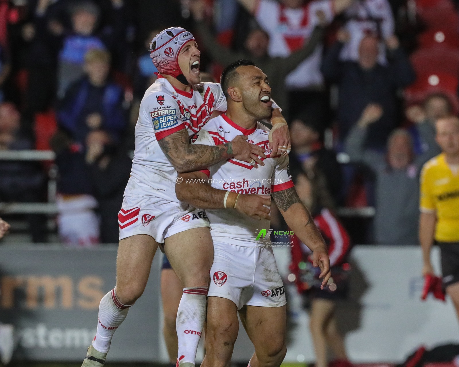 27th September 2019, Totally Wicked Stadium, St Helens, England; Betfred Super League Semi Final, Saint Helens v Wigan Warriors : Zeb Taia (11) of St Helens celebrates his try 

Credit: Mark Cosgrove/News Images