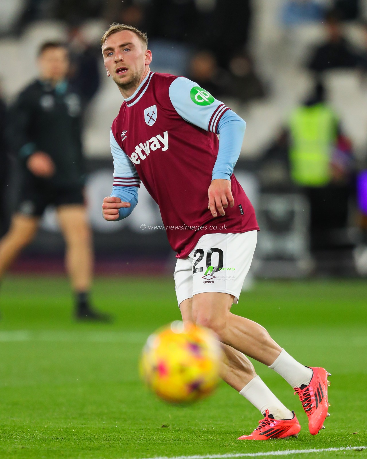 Jarrod Bowen of West Ham United during the Premier League match West Ham United vs Wolverhampton Wanderers at London Stadium, London, United Kingdom, 9th December 2024

(Photo by Izzy Poles/News Images)