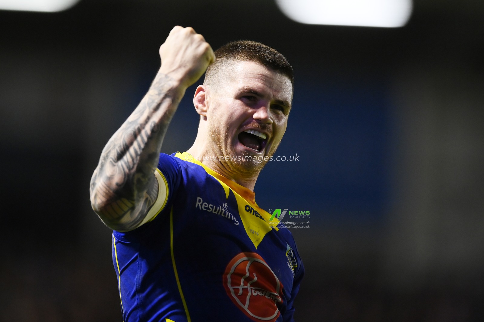 John Bateman of Warrington Wolves celebrates following during the Betfred Super League play-off Eliminator 2 Warrington Wolves v St Helens at Halliwell Jones Stadium, Warrington, United Kingdom, 28th September 2024

(Photo by Ben Roberts/News Images)