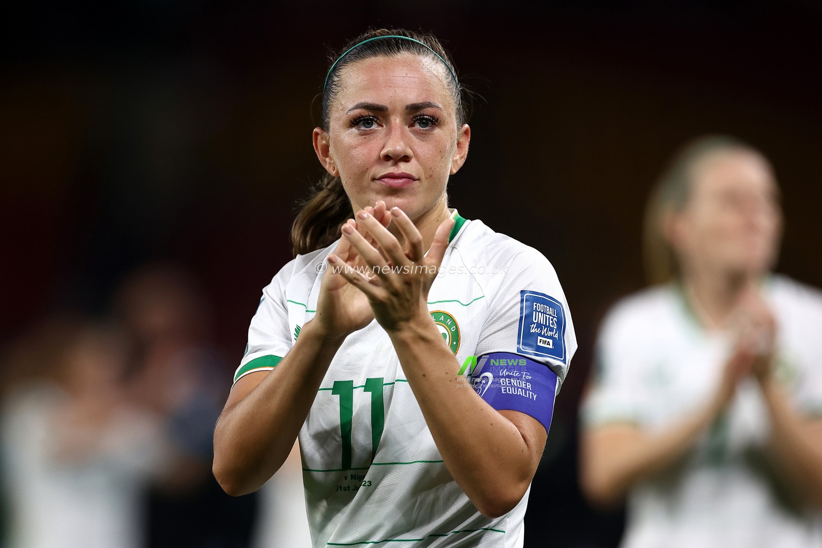 Katie McCabe of Ireland applauds the crowd after the FIFA Women's World Cup 2023 Group B  match Ireland Women vs Nigeria Women at Suncorp Stadium, Brisbane, Australia, 31st July 2023

(Photo by Patrick Hoelscher/News Images)