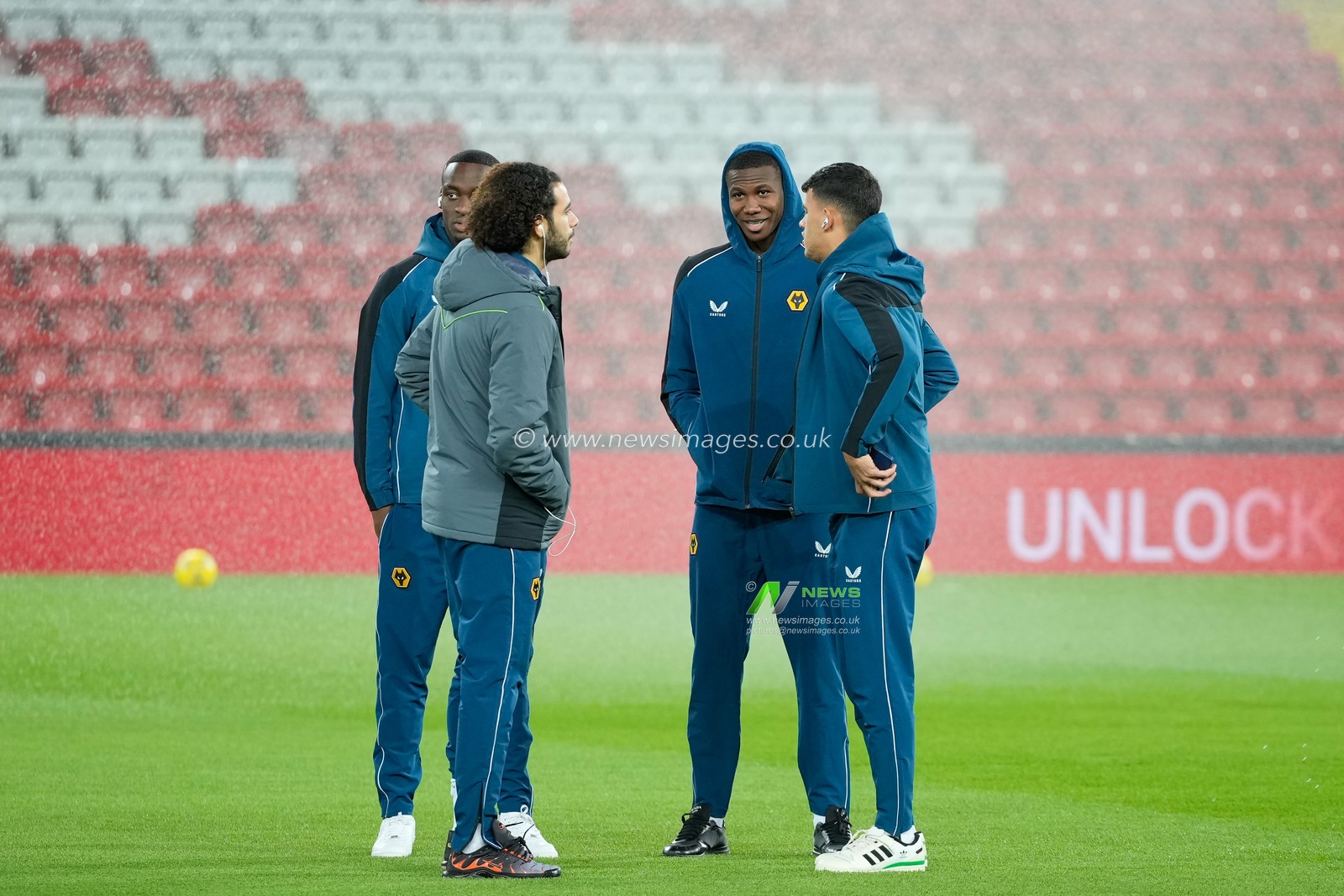 Wolverhampton Wanderers players inspects the pitch before the Emirates FA Cup Third Round match Liverpool vs Wolverhampton Wanderers at Anfield, Liverpool, United Kingdom, 7th January 2023

(Photo by Steve Flynn/News Images)