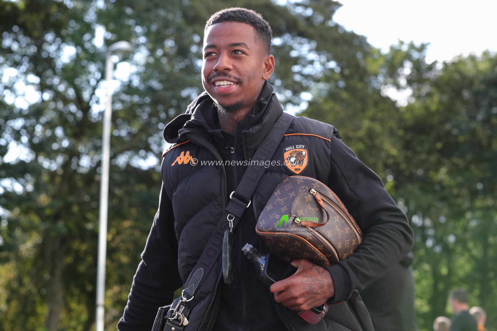 Jason Eyenga-Lokilo #22 of Hull City arrives at The MKM Stadium ahead of the Carabao Cup match Hull City vs Doncaster Rovers at MKM Stadium, Hull, United Kingdom, 8th August 2023

(Photo by James Heaton/News Images)