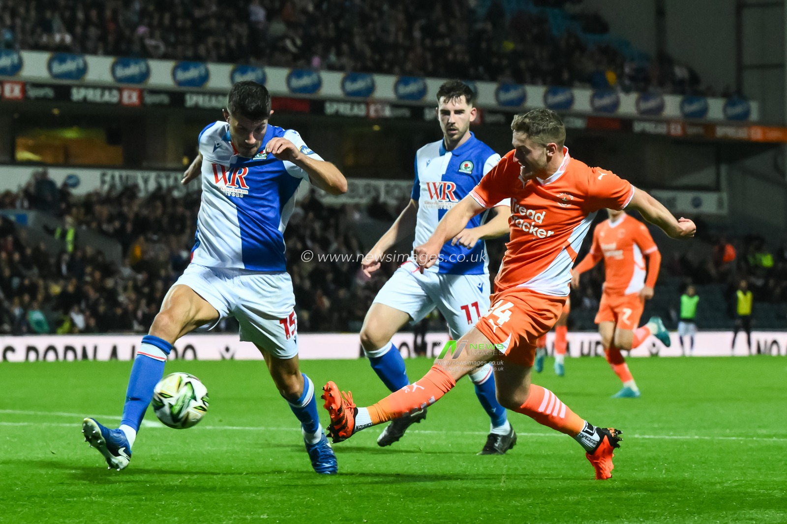 Elliot Embleton of Blackpool crosses the ball during the Carabao Cup match Blackburn Rovers vs Blackpool at Ewood Park, Blackburn, United Kingdom, 27th August 2024

(Photo by Craig Thomas/News Images)