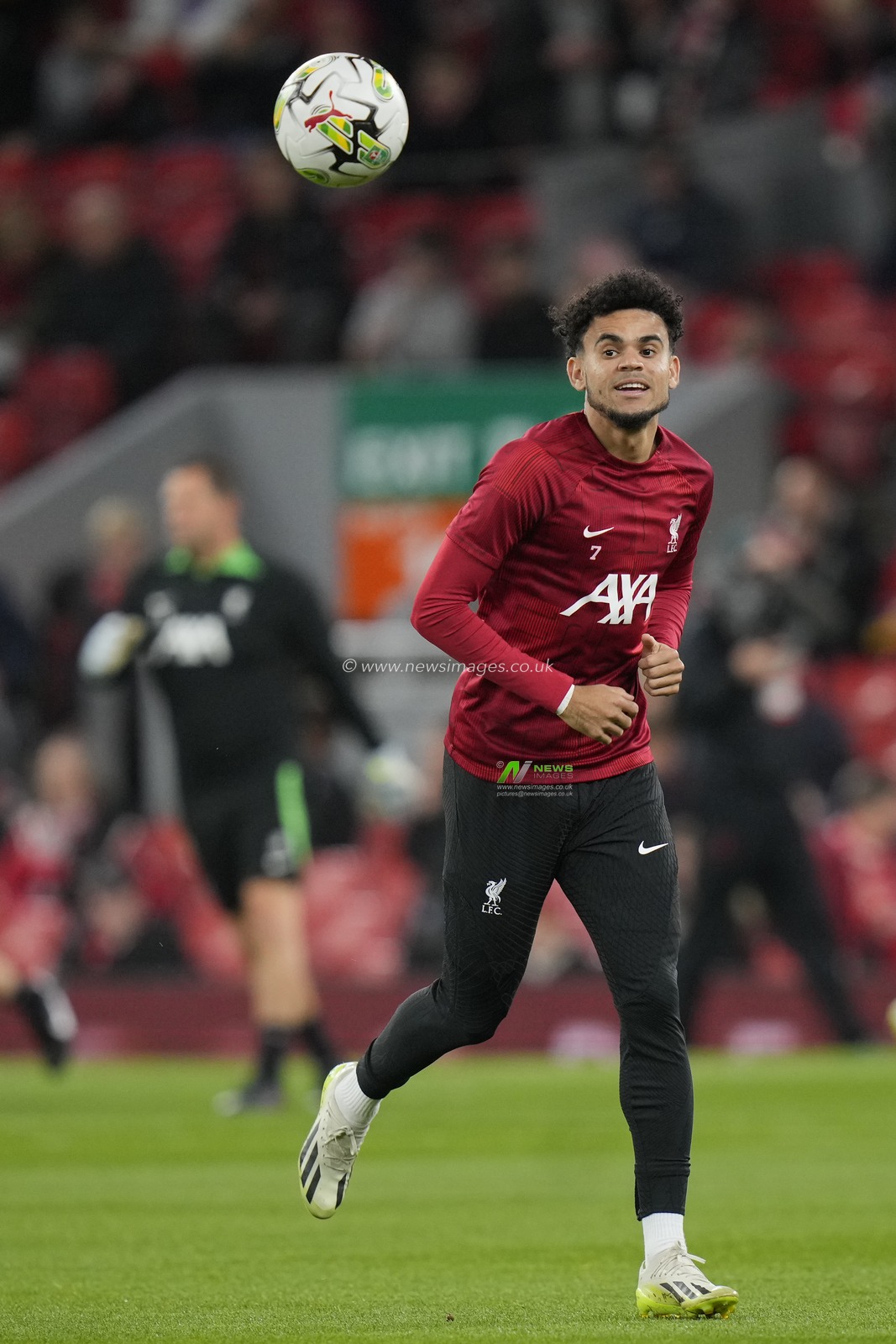Luis DÃ­az #7 of Liverpool warms up before the Carabao Cup Third Round match Liverpool vs Leicester City at Anfield, Liverpool, United Kingdom, 27th September 2023

(Photo by Steve Flynn/News Images)