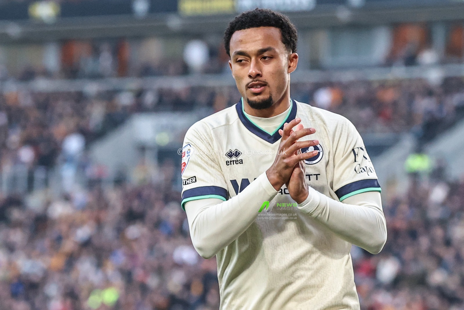 Femi Azeez of Millwall during theSky Bet Championship Play-Offs Semi-Final first leg Hull City v Millwall at MKM Stadium, Hull, United Kingdom on 08 May 2026

(Photo by Alfie Cosgrove/News Images)