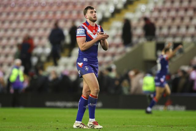 Josh Rourke of Wakefield Trinity applauds the travelling fans after the Betfred Super League Round 6 match Leigh Leopards vs Wakefield Trinity at Leigh Sports Village, Leigh, United Kingdom, 28th March 2025

(Photo by Gareth Evans/News Images)