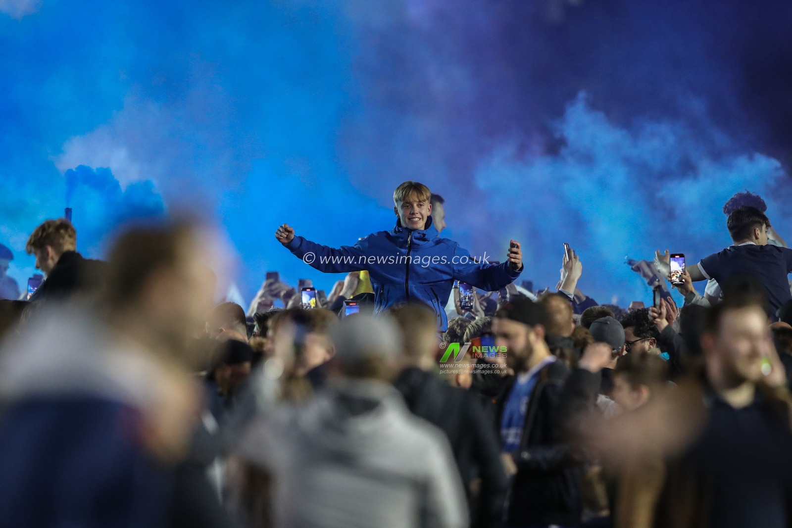 Portsmouth fans celebrate winning the league during the Sky Bet League 1 match Portsmouth vs Barnsley at Fratton Park, Portsmouth, United Kingdom, 16th April 2024

(Photo by Alfie Cosgrove/News Images)