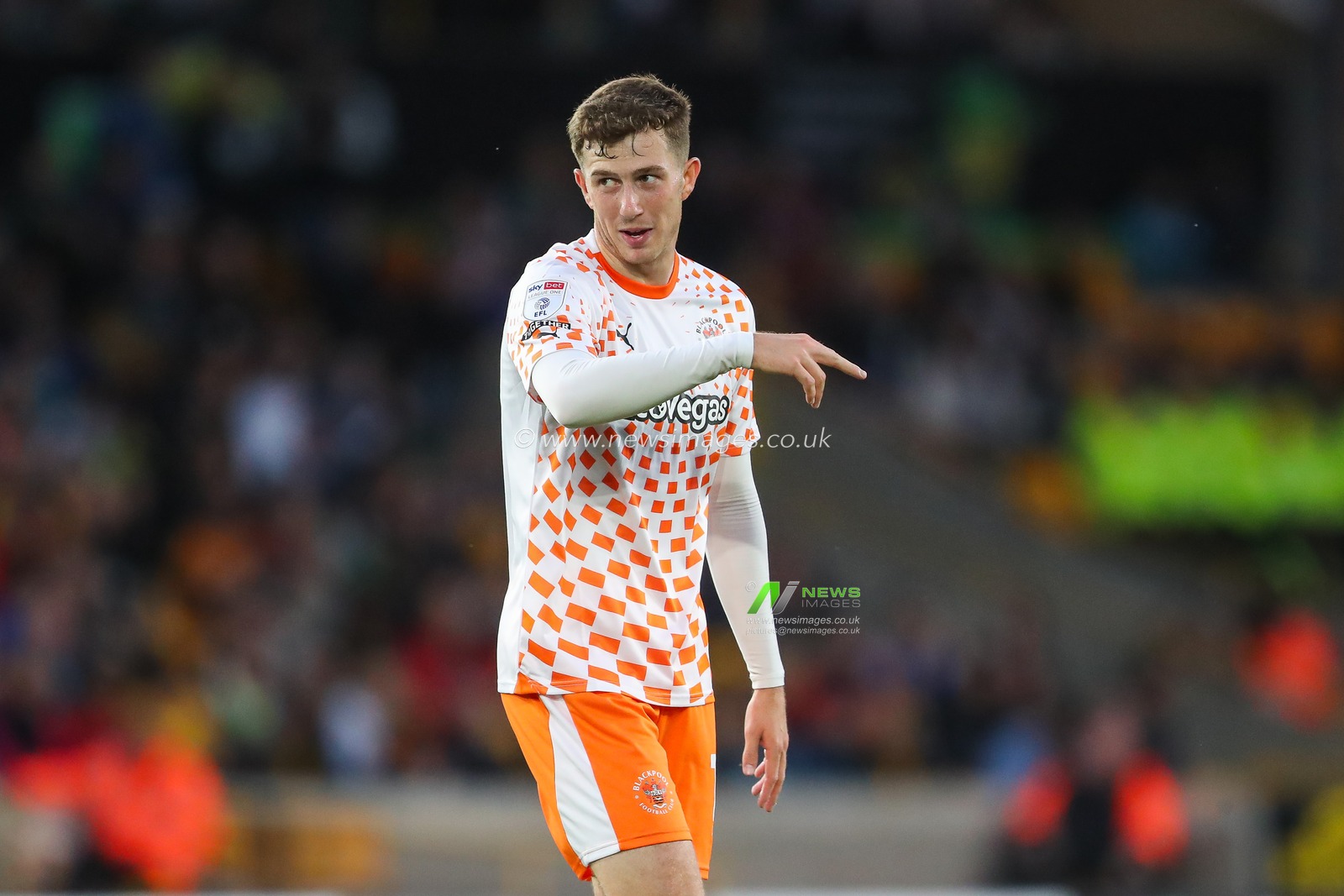 Jensen Weir #15 of Blackpool gives his team instructions during the Carabao Cup match Wolverhampton Wanderers vs Blackpool at Molineux, Wolverhampton, United Kingdom, 29th August 2023

(Photo by Gareth Evans/News Images)