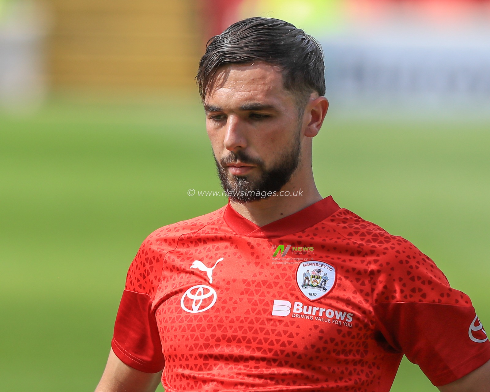 Adam Phillips #30 of Barnsley in the pregame warmup session during the Sky Bet League 1 match Barnsley vs Oxford United at Oakwell, Barnsley, United Kingdom, 19th August 2023

(Photo by Alfie Cosgrove/News Images)