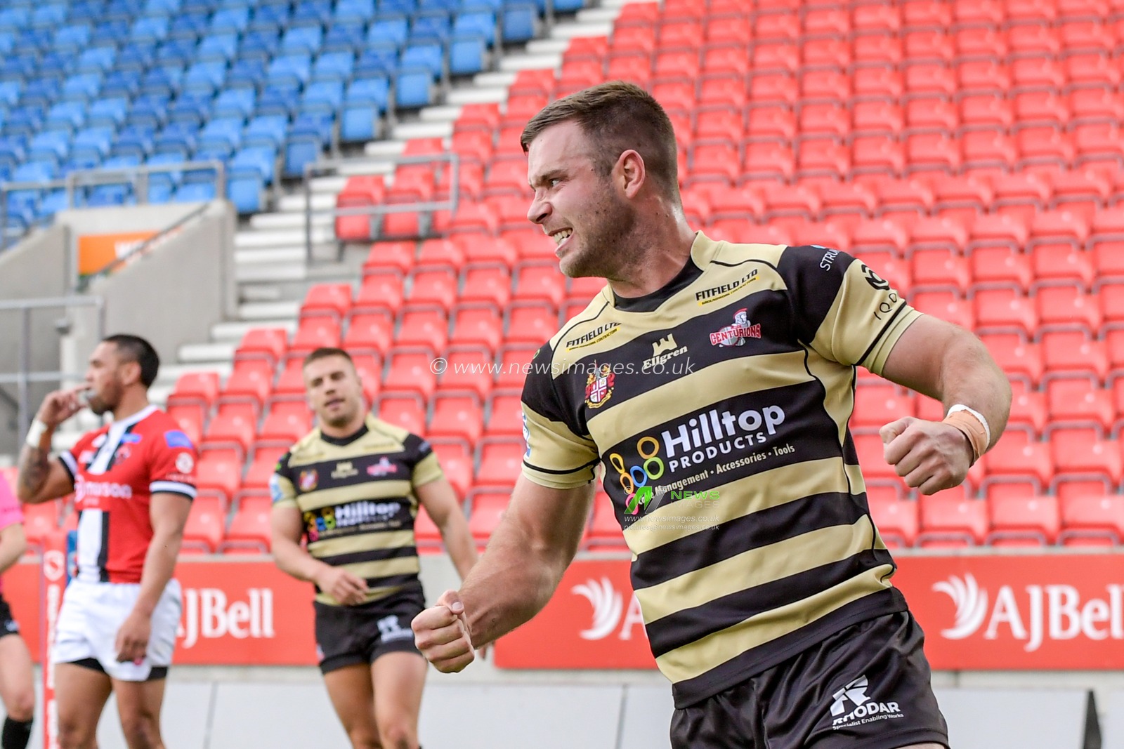 Iain Thornley (3) of Leigh Centurions celebrates scoring a try to make it 6-8