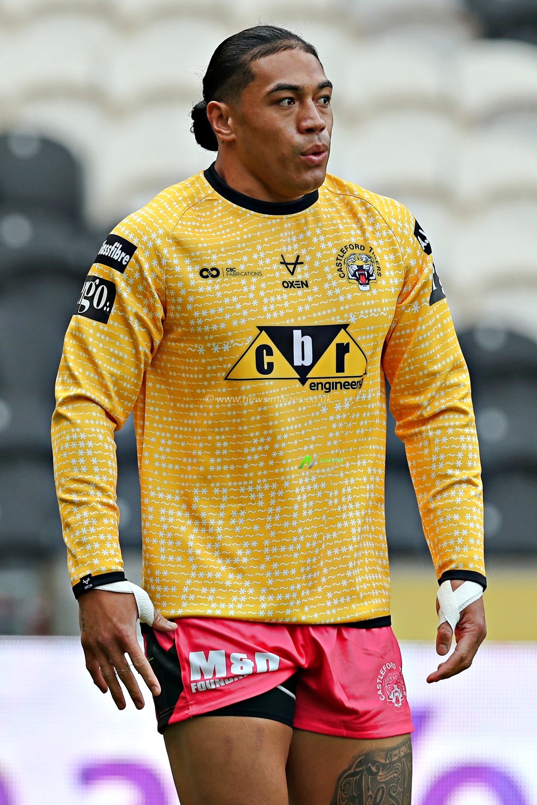 Tom Amone of Castleford Tigers before the Betfred Super League Round 14 Hull FC vs Castleford Tigers at MKM Stadium, Hull, United Kingdom, 13th June 2025

(Photo by Sam Eaden/News Images)