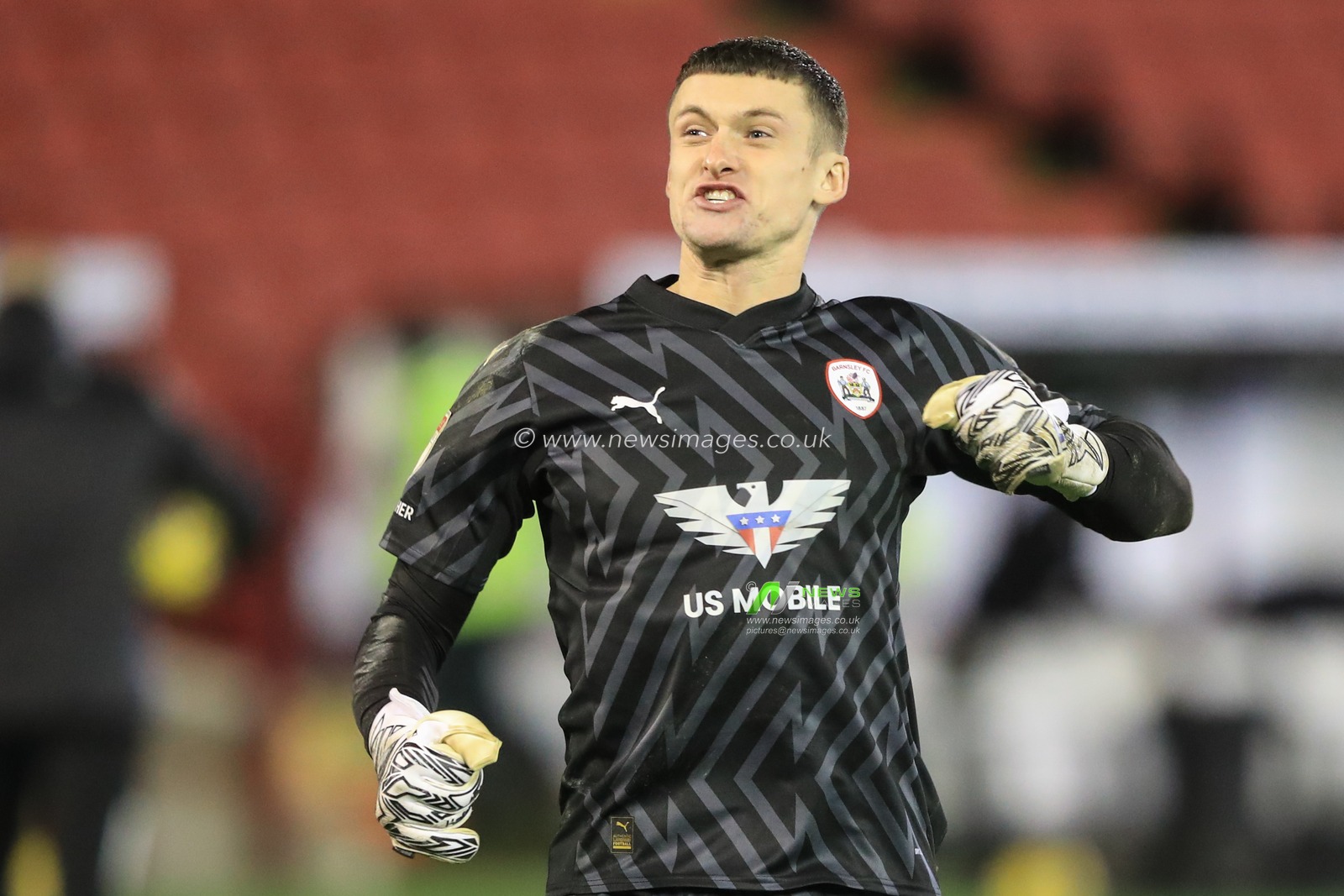 Liam Roberts of Barnsley punches the air after a 2-1 win during the Sky Bet League 1 match Barnsley vs Bristol Rovers at Oakwell, Barnsley, United Kingdom, 13th January 2024

(Photo by Alfie Cosgrove/News Images)