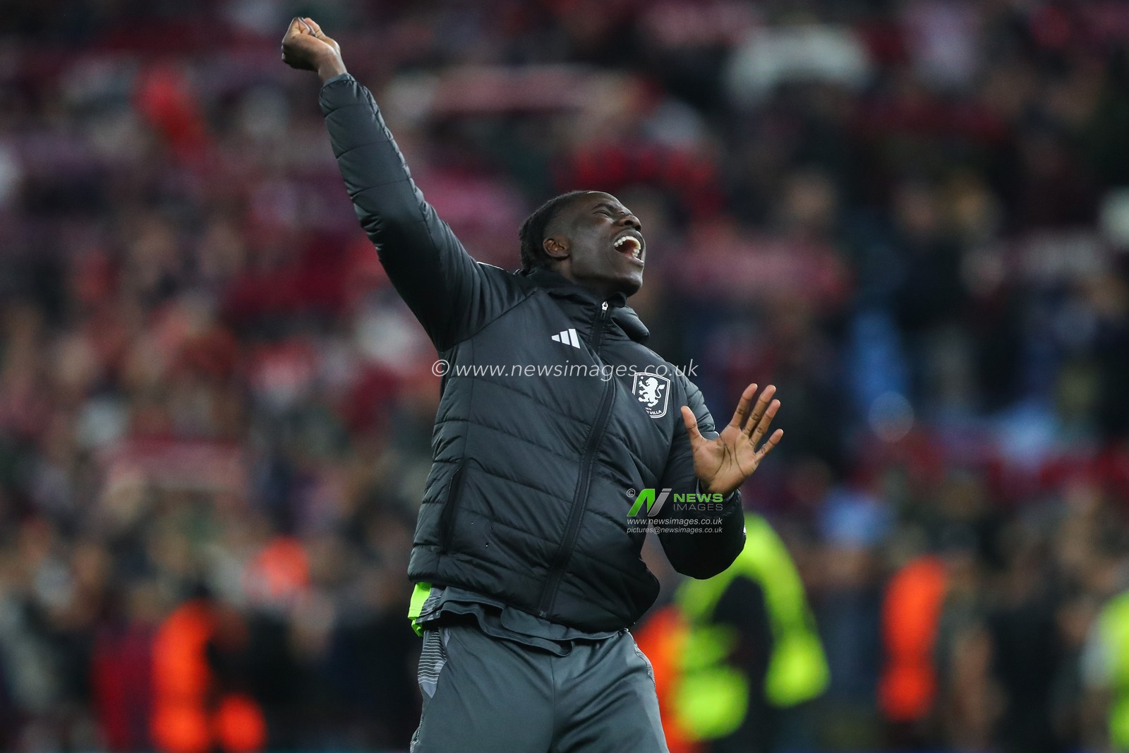 Amadou Onana of Aston Villa celebrates his teams win after the UEFA Champions League, League Stage Aston Villa vs Bologna at Villa Park, Birmingham, United Kingdom, 22nd October 2024

(Photo by Gareth Evans/News Images)