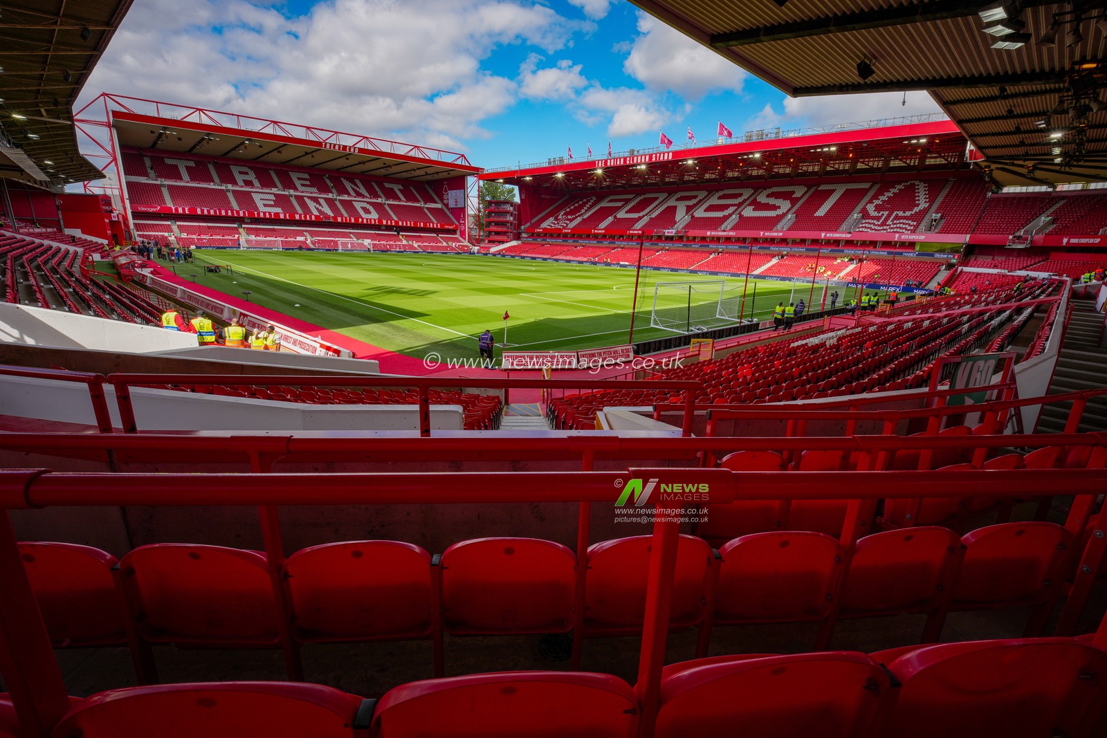 A general view of the pitch and stands during the Premier League match Nottingham Forest vs Tottenham Hotspur at City Ground, Nottingham, United Kingdom on 05 September 2026

(Photo by Maynard Manyowa/News Images)