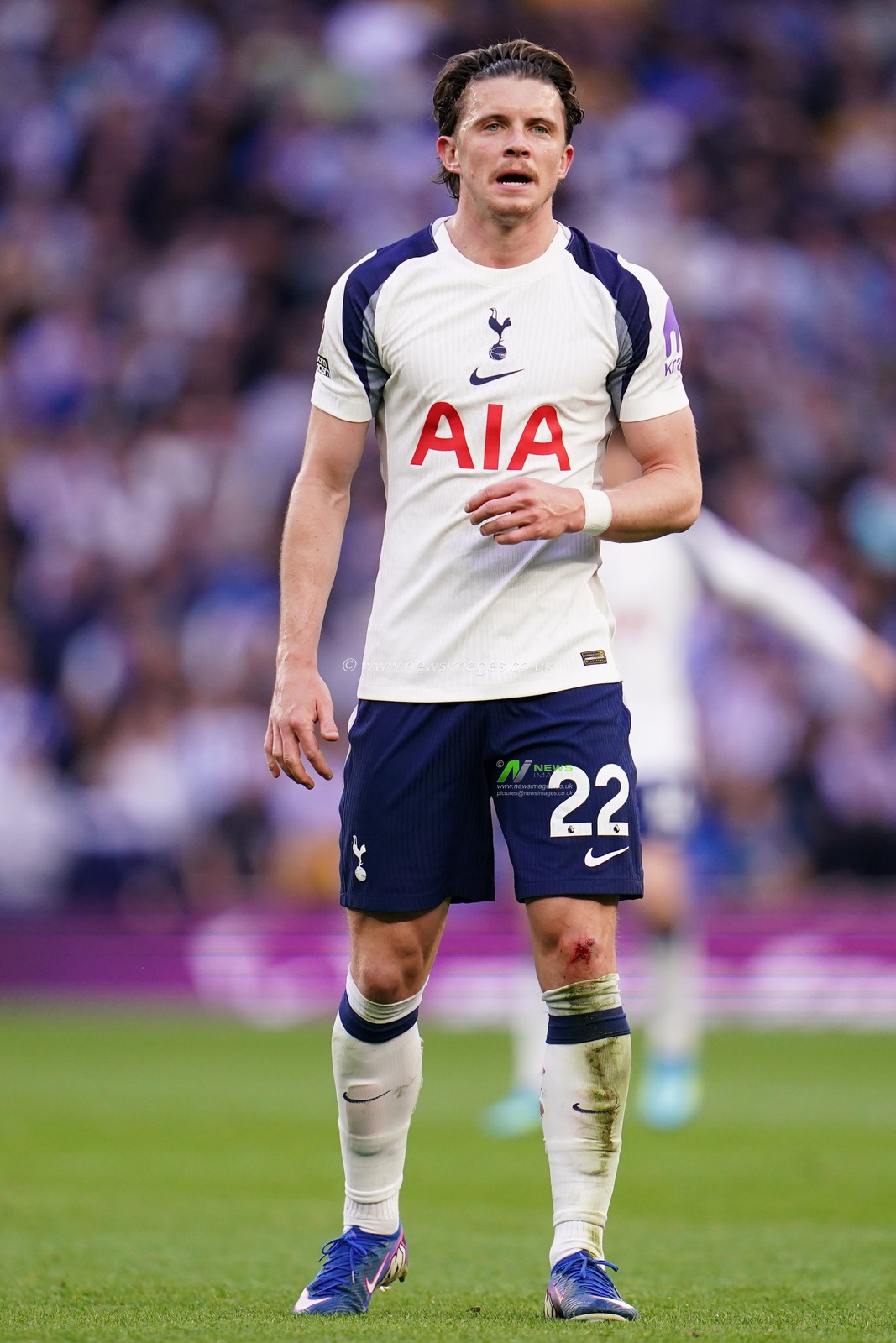 Conor Gallagher of Tottenham Hotspur during the Premier League match Tottenham Hotspur vs Brighton & Hove Albion at Tottenham Hotspur Stadium, London, United Kingdom on 18 April 2026

(Photo by Harvey Murphy/News Images)