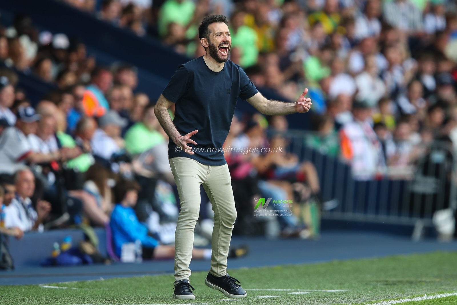 Carlos CorberÃ¡n manager of West Bromwich Albion shouts at his players during the Sky Bet Championship Play-Off Semi-Final First Leg match West Bromwich Albion vs Southampton at The Hawthorns, West Bromwich, United Kingdom, 12th May 2024

(Photo by Gareth Evans/News Images)