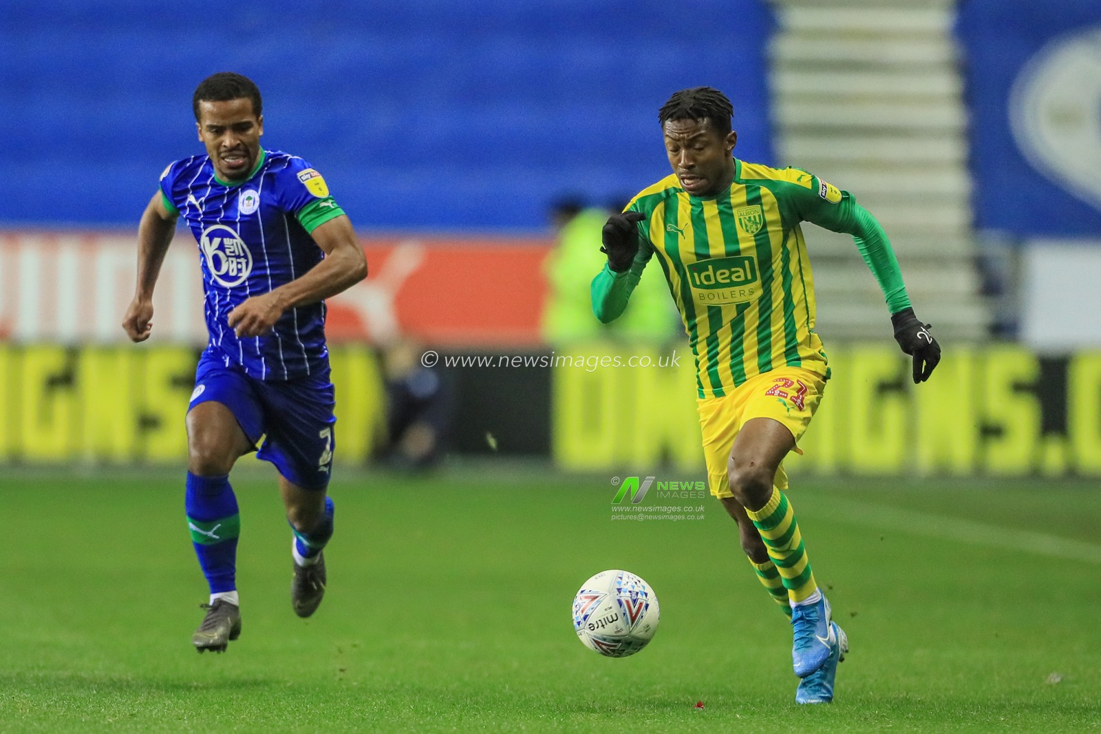 11th December 2019, DW Stadium, Wigan, England; Sky Bet Championship, Wigan Athletic v West Bromwich Albion : Jonathan Bond (23) of West Bromwich Albion  during the game

Credit: Mark Cosgrove/News Images
