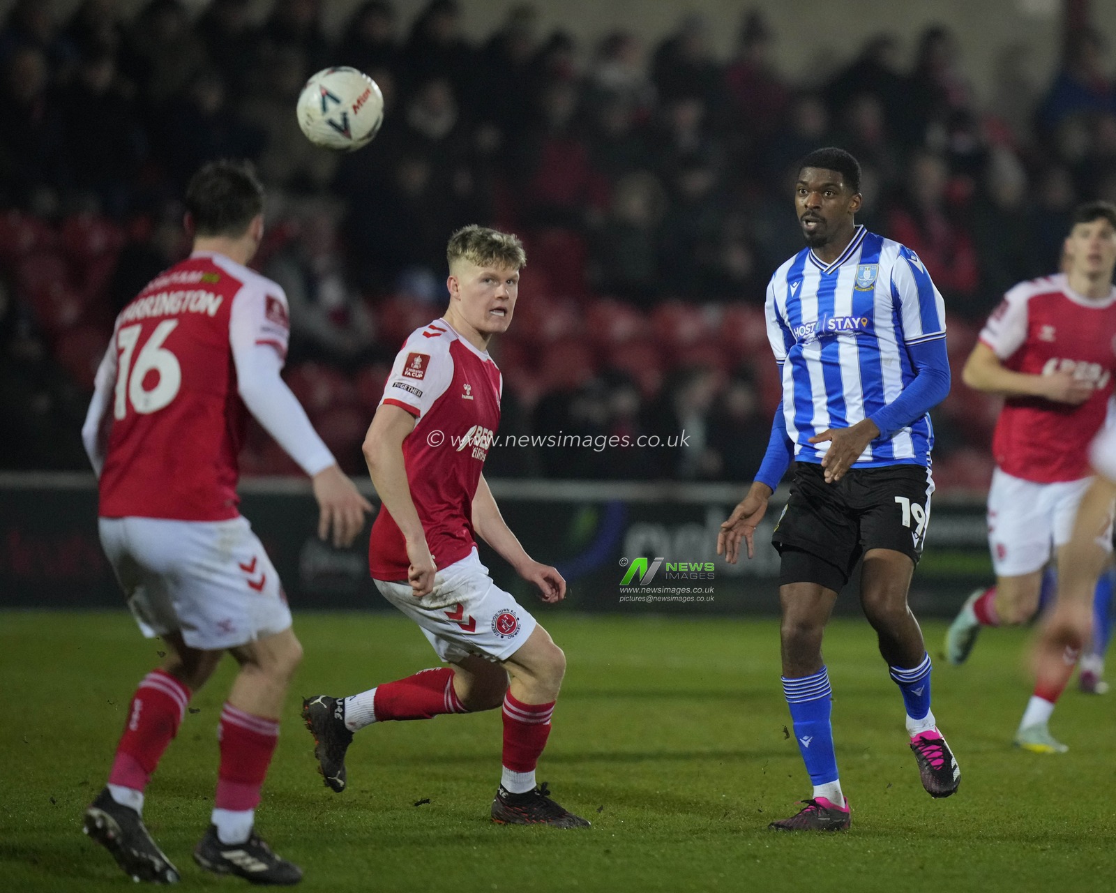 Tyreeq Bakinson #19 of Sheffield Wednesday chips the ball into the Fleetwood Town box during the Emirates FA Cup Fourth Round Reply match Fleetwood Town vs Sheffield Wednesday at Highbury Stadium, Fleetwood, United Kingdom, 7th February 2023

(Photo by Steve Flynn/News Images)