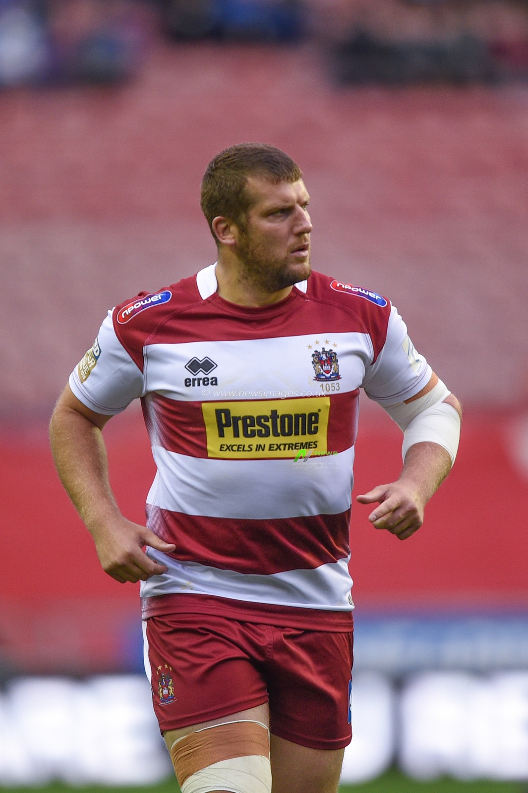 16th August 2019 , DW Stadium, Wigan, England;  Betfred Super League, Round 26, Wigan Warriors vs Warrington Wolves ; Tony Clubb of Wigan Warriors during the game

Credit: Richard Long/News Images