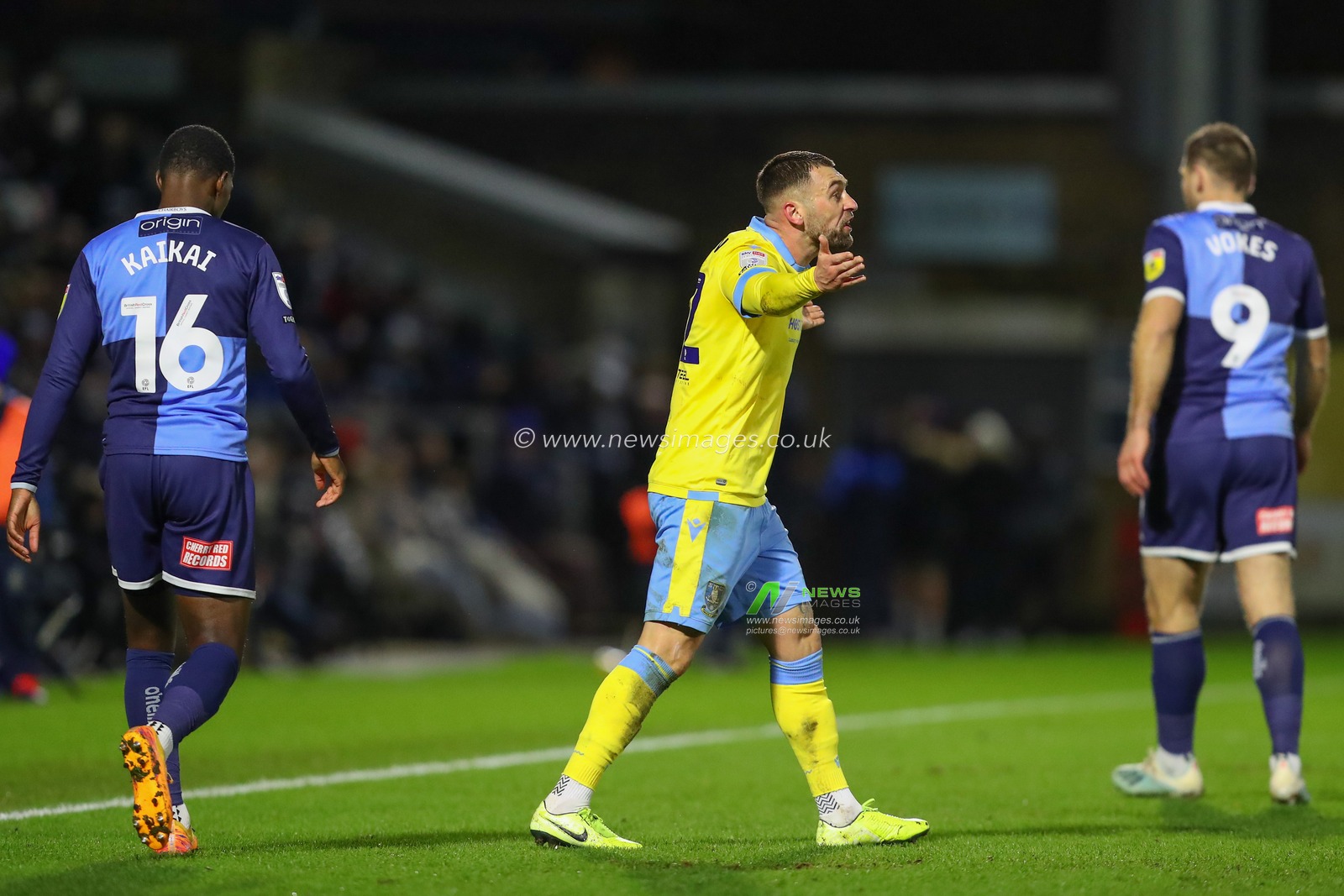 Jack Hunt #32 of Sheffield Wednesday appeals to Referee Samuel Allison during the Sky Bet League 1 match Wycombe Wanderers vs Sheffield Wednesday at Adams Park, High Wycombe, United Kingdom, 14th January 2023

(Photo by Gareth Evans/News Images)