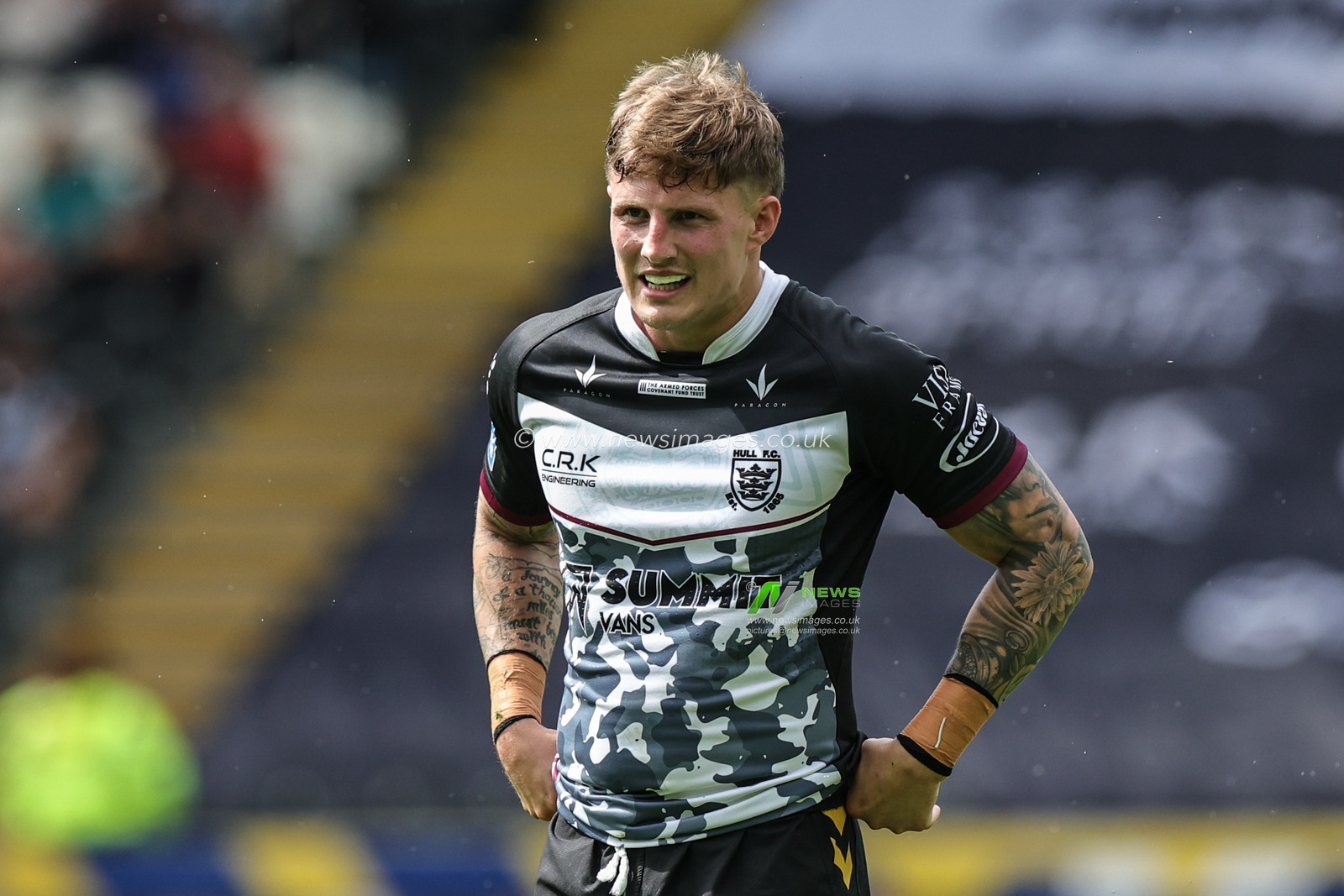 Liam Sutcliffe #4 of Hull FC during the Betfred Super League Round 19 match Hull FC vs Castleford Tigers at MKM Stadium, Hull, United Kingdom, 15th July 2023

(Photo by Mark Cosgrove/News Images)