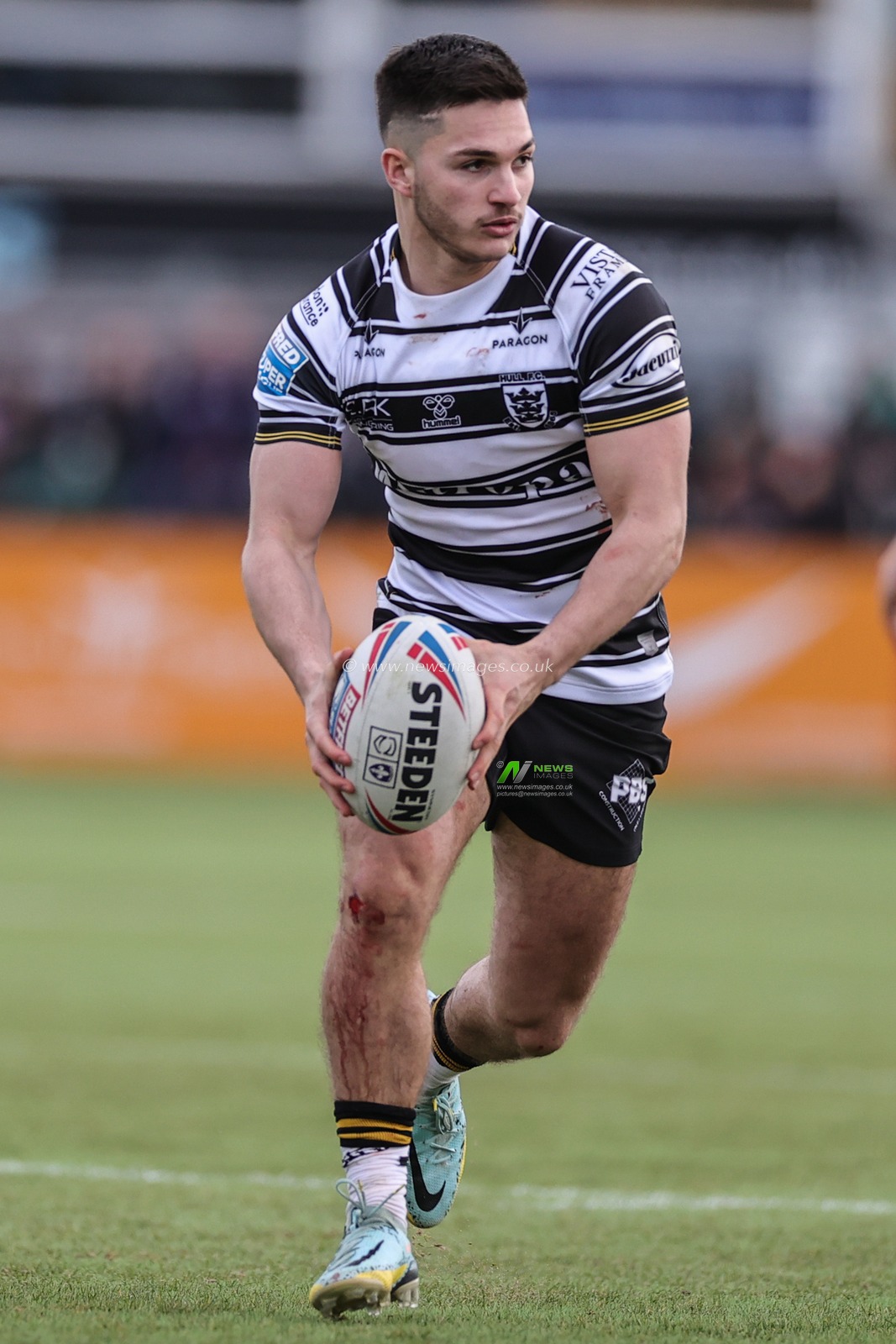 Ben McNamara #19 of Hull FC during the Rugby League Pre Season match Wakefield Trinity vs Hull FC at The Be Well Support Stadium, Wakefield, United Kingdom, 5th February 2023

(Photo by Mark Cosgrove/News Images)
