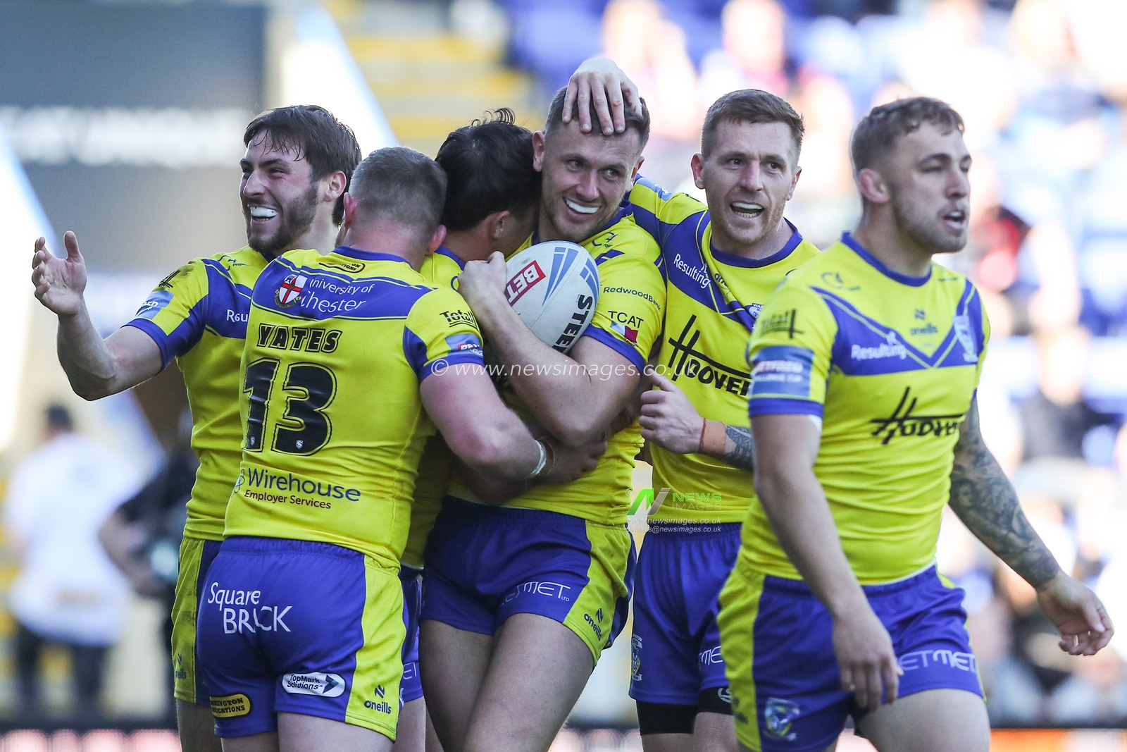 Ben Currie of Warrington Wolves celebrates his try to make it 12-6 during the Betfred Challenge Cup Quarter Final match Warrington Wolves vs St Helens at Halliwell Jones Stadium, Warrington, United Kingdom, 5th April 2025

(Photo by Gareth Evans/News Images)