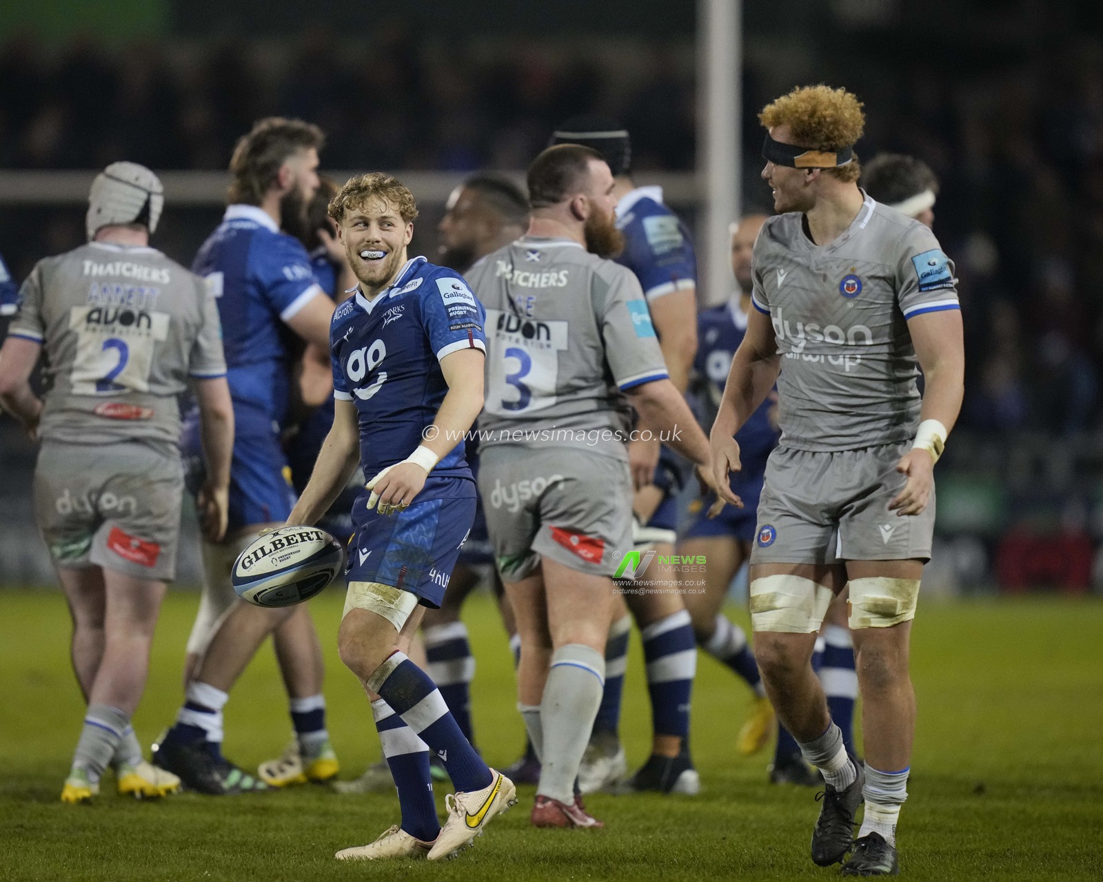 Gus Warr #9 of Sale Sharks shares a joke with Miles Reid #8 of Bath Rugby during the Gallagher Premiership match Sale Sharks vs Bath Rugby at AJ Bell Stadium, Eccles, United Kingdom, 27th January 2023

(Photo by Steve Flynn/News Images)