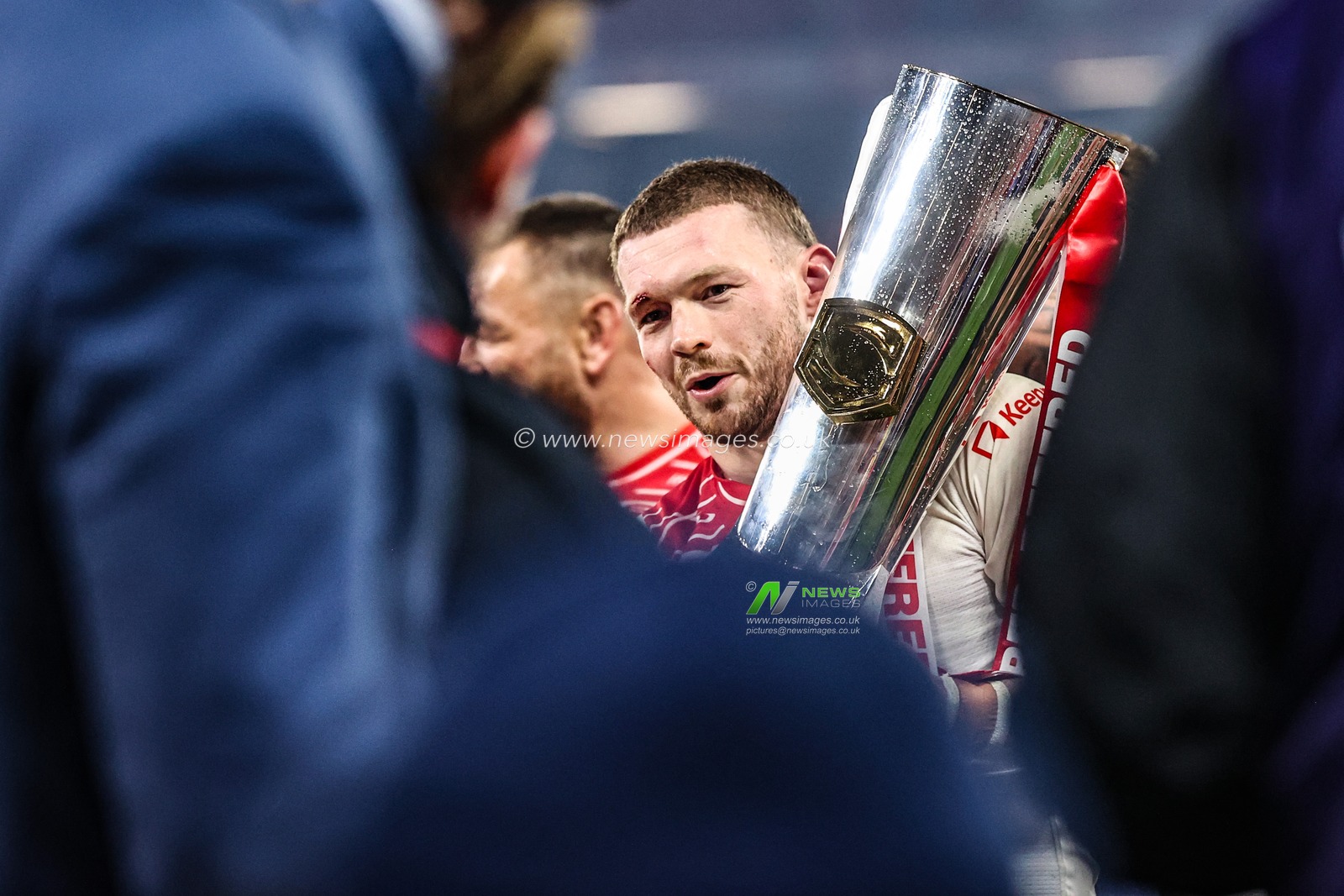James Batchelor of Hull KR with the Grand Final trophy during the 2025 Betfred Super League Grand Final Hull KR v Wigan Warriors at Old Trafford, Manchester, United Kingdom, 11th October 2025

(Photo by Alfie Cosgrove/News Images)
