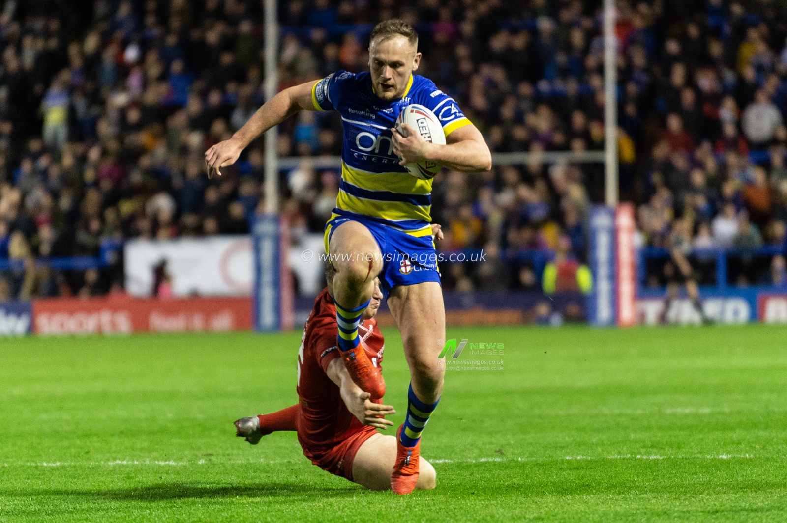 5th April 2019 , Halliwell Jones Stadium, Warrington, England;  Betfred Super League, Round 9, Warrington Wolves vs London Broncos ; Ben Currie of Warrington Wolves 

Credit: Richard Long/News Images