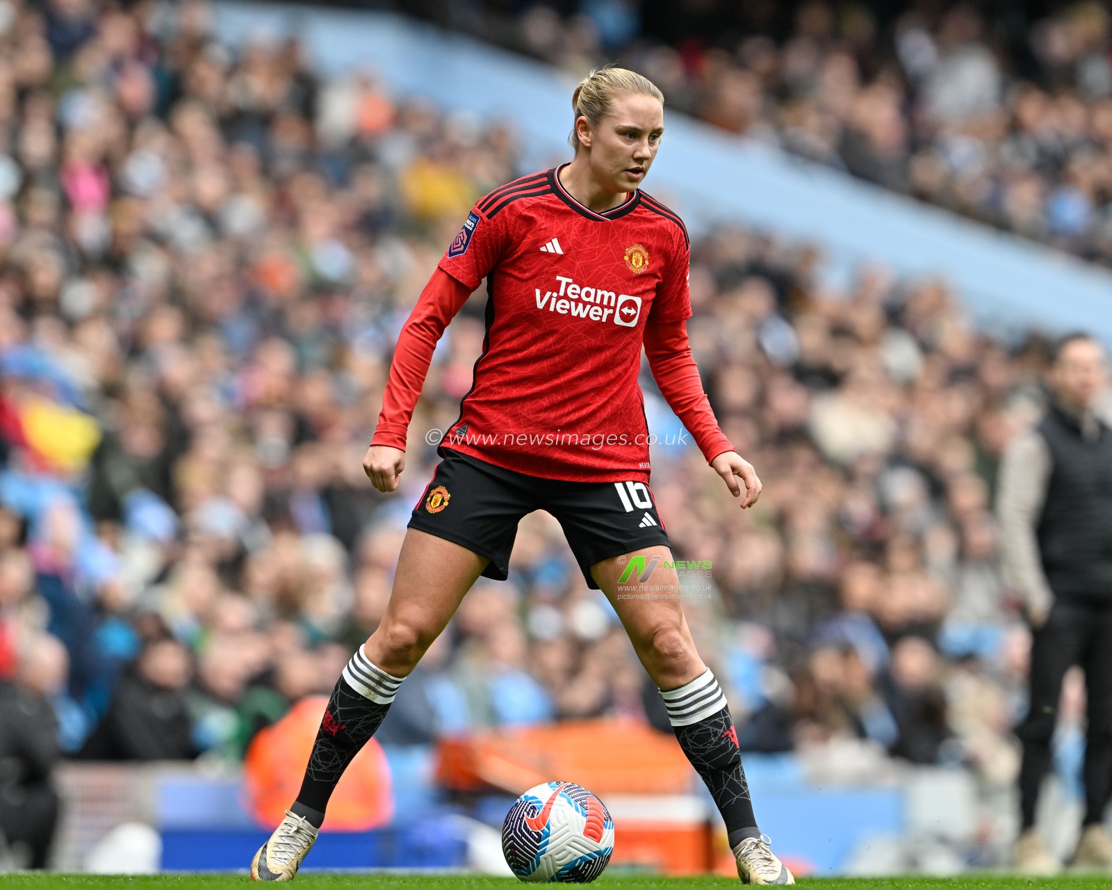 Lisa Naalsund of Manchester United Women in action, during the The FA Women's Super League match Manchester City Women vs Manchester United Women at Etihad Stadium, Manchester, United Kingdom, 23rd March 2024

(Photo by Cody Froggatt/News Images)
