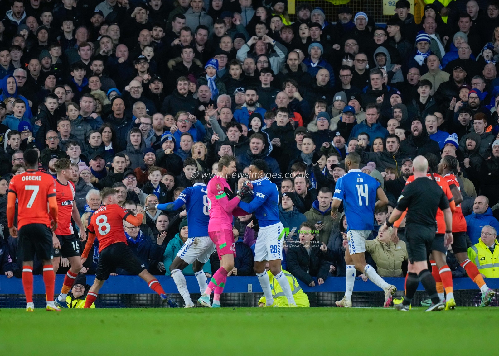 Tempers spill over as Tim Krul of Luton Town and Youssef Chermiti of Everton clash, during the Emirates FA Cup Fourth Round match Everton vs Luton Town at Goodison Park, Liverpool, United Kingdom, 27th January 2024

(Photo by Steve Flynn/News Images)