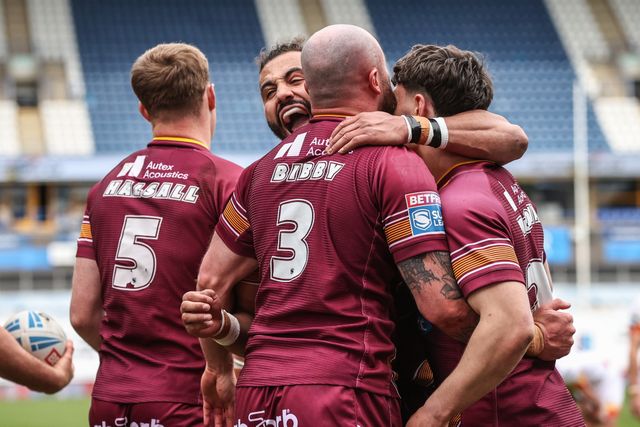 Betfred Super League Huddersfield Giants v Catalans Dragons