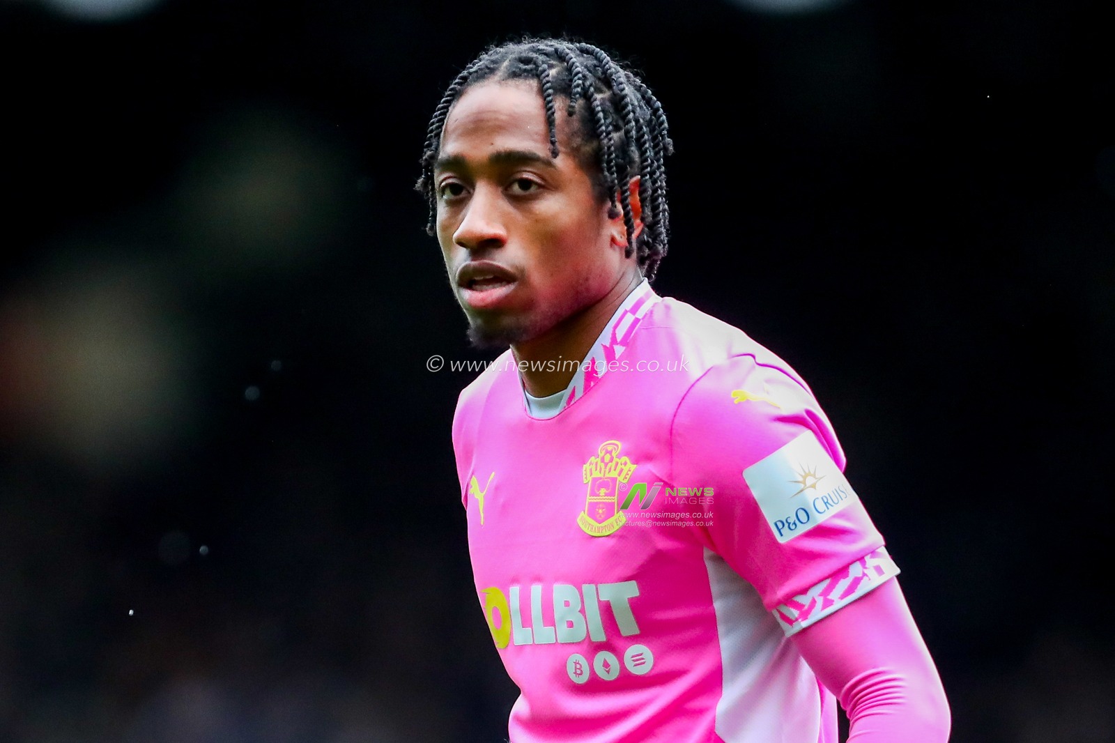 Kyle Walker-Peters of Southampton looks on during the Premier League match Fulham vs Southampton at Craven Cottage, London, United Kingdom, 22nd December 2024

(Photo by Izzy Poles/News Images)
