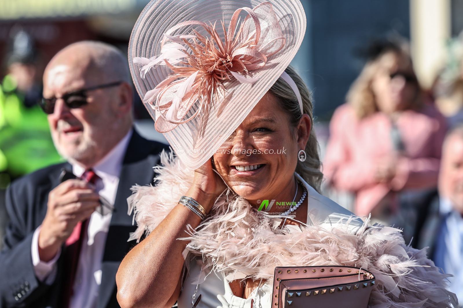 Racegoers arrive at the Aintree during the Randox Grand National 2025 Day 3 Grand National Day at Aintree Racecourse, Liverpool, United Kingdom, 5th April 2025

(Photo by Mark Cosgrove/News Images)