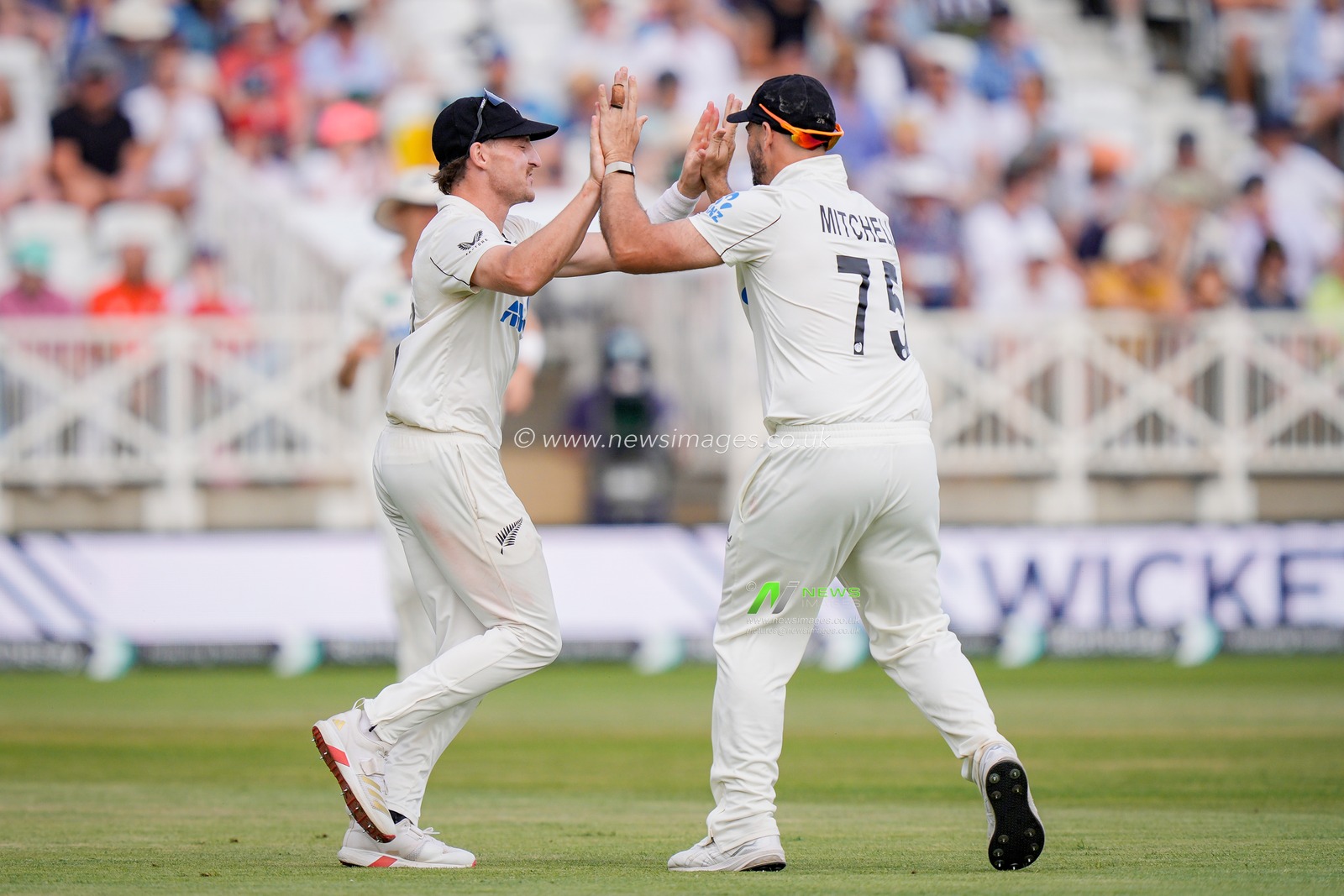 Nathan Smith of New Zealand celebrates taking the wicket of Harry Brook of England off the bowling of Zak Foulkes of New Zealand during the 3rd Rothesay Test Match Day 4 match England vs New Zealand at Trent Bridge, Nottingham, United Kingdom on 28 June 2026

(Photo by Maynard Manyowa/News Images)