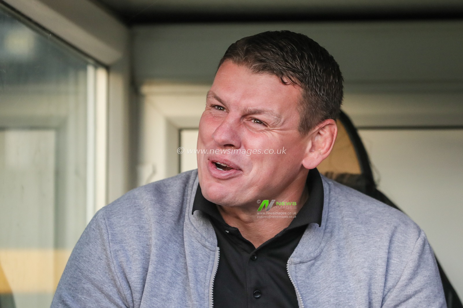 5th September 2019 , Mend-A-Hose Jungle, England; Betfred Super League, Round 28, Castleford Tigers vs Hull FC ; Lee Radford head coach of Hull FC 


Credit: Mark Cosgrove/News Images