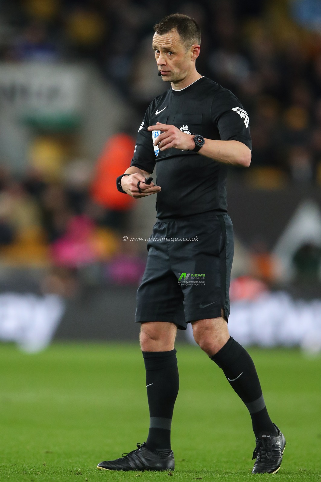 Referee Stuart Attwell during the Premier League match Wolverhampton Wanderers vs Bournemouth at Molineux, Wolverhampton, United Kingdom, 24th April 2024

(Photo by Gareth Evans/News Images)