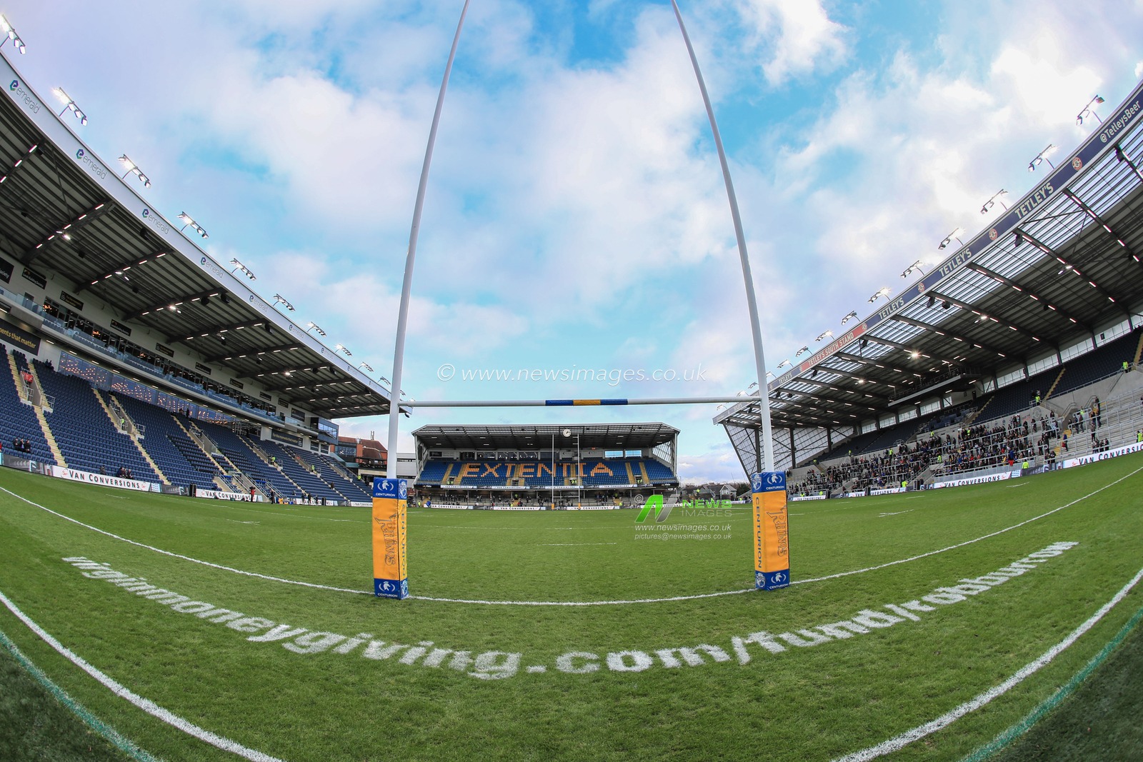 12th January 2020, Headingley Carnegie Stadium, Leeds, England; Jamie Jones-Buchanan, Rob Burrow Testimonial, Leeds Rhinos v Bradford Bulls : A general view of Headingley Carnegie Stadium ahead of this afternoons game 


Credit: Mark Cosgrove/News Images