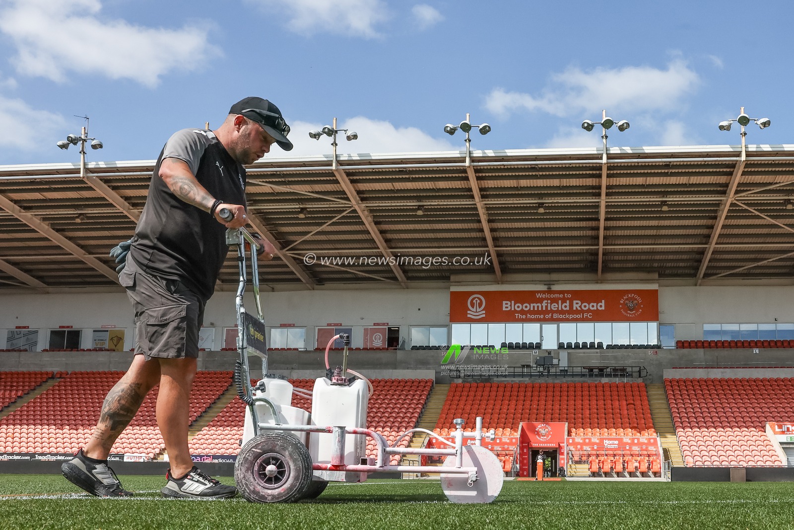 Blackpool Legends match match Blackpool vs Blackpool at Bloomfield Road, Blackpool, United Kingdom, 17th May 2025

(Photo by Mark Cosgrove/News Images)