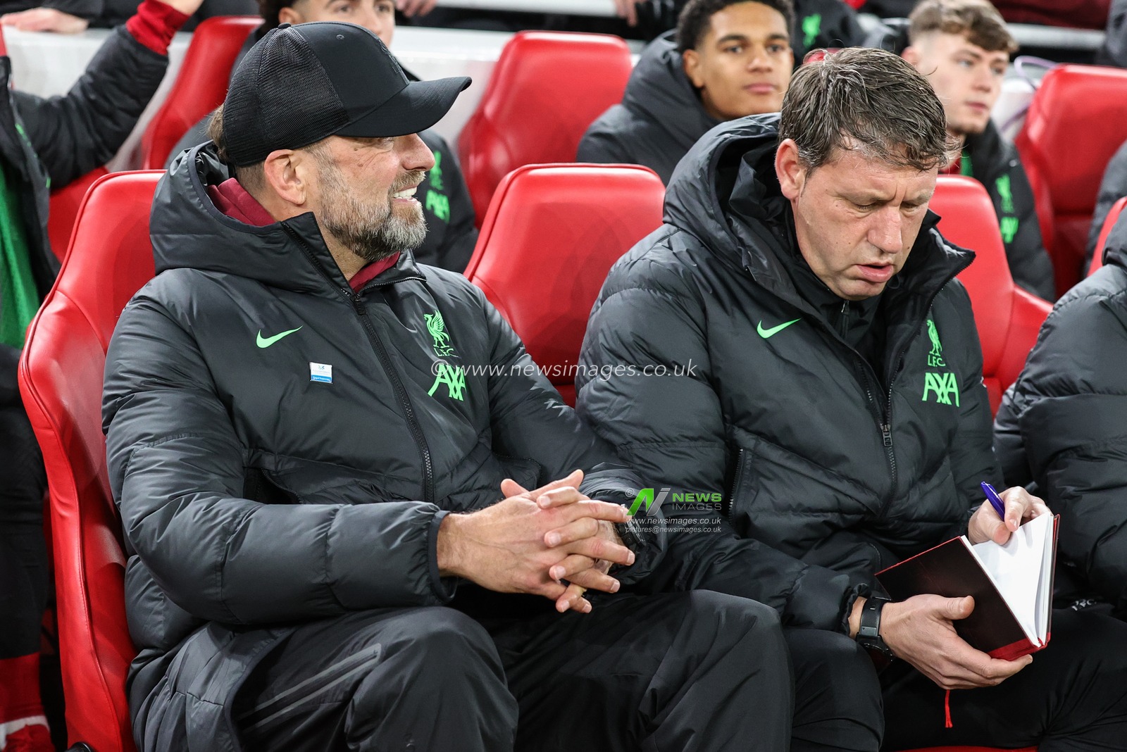 JÃ¼rgen Klopp manager of Liverpool comes out before the game during the Premier League match Liverpool vs Manchester United at Anfield, Liverpool, United Kingdom, 17th December 2023

(Photo by Mark Cosgrove/News Images)