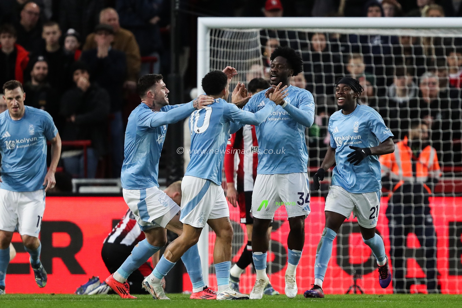 Ola Aina of Nottingham Forest celebrates his goal to make it 0-1 during the Premier League match Brentford vs Nottingham Forest at The Gtech Community Stadium, London, United Kingdom, 21st December 2024

(Photo by Gareth Evans/News Images)